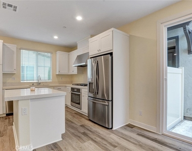 535 Embrook - Photo Thumbnail 6