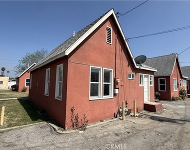 266 W 9th Street - Photo Thumbnail 4