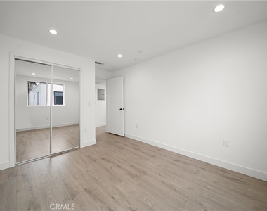 171 S Hoover Street - Photo Thumbnail 21