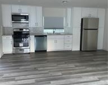 1440 Adu N Allen Avenue - Photo Thumbnail 1
