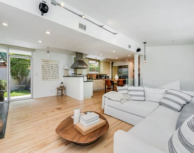 1331 Cordell Place - Photo Thumbnail 7