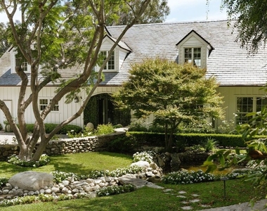 6825 Zumirez Drive - Photo Thumbnail 6
