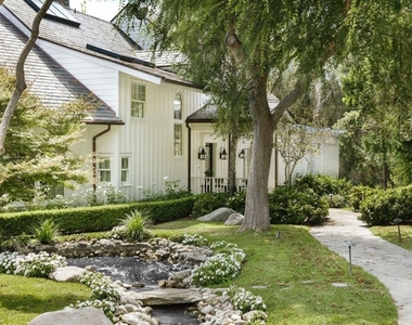 6825 Zumirez Drive - Photo Thumbnail 5