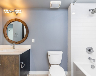 4215 Glencoe Avenue - Photo Thumbnail 8