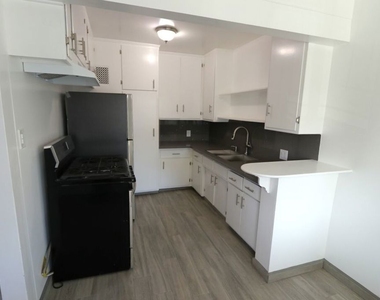 183 W Elmwood Avenue - Photo Thumbnail 9
