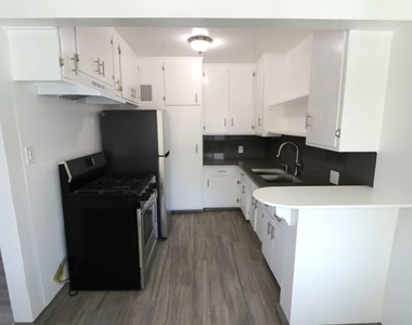 183 W Elmwood Avenue - Photo Thumbnail 1