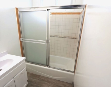 183 W Elmwood Avenue - Photo Thumbnail 3
