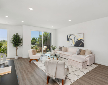 6144 Whitsett Avenue - Photo Thumbnail 10