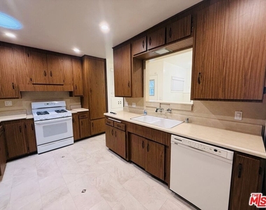13411 Wingo Street - Photo Thumbnail 15