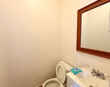 316 S Coronado Street - Photo Thumbnail 10