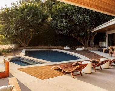 1820 Rising Glen Road - Photo Thumbnail 1