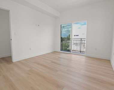 1263 Browning Boulevard - Photo Thumbnail 7