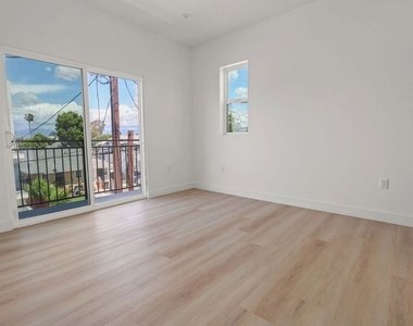1263 Browning Boulevard - Photo Thumbnail 5