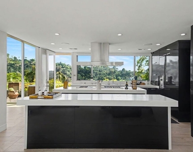 2766 Ellison Drive - Photo Thumbnail 17