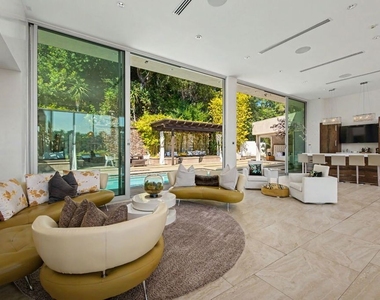 2766 Ellison Drive - Photo Thumbnail 9