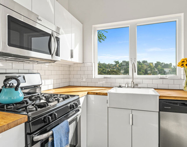 2275 Ewing Street - Photo Thumbnail 7