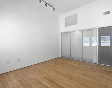 8 Brooks Avenue - Photo Thumbnail 14