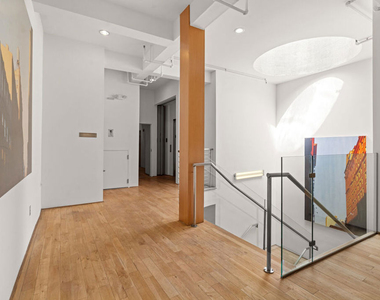 8 Brooks Avenue - Photo Thumbnail 18
