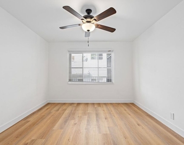 1754 Malcolm Avenue - Photo Thumbnail 8