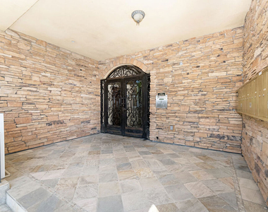650 E Palm Avenue - Photo Thumbnail 4