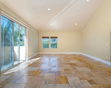 650 E Palm Avenue - Photo Thumbnail 11