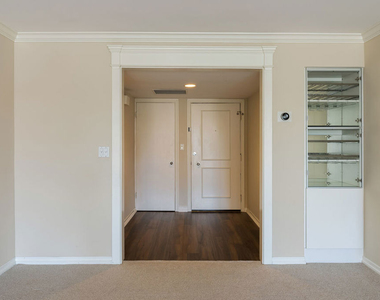 434 S Canon Drive - Photo Thumbnail 4