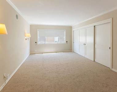 434 S Canon Drive - Photo Thumbnail 12