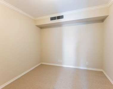 434 S Canon Drive - Photo Thumbnail 16
