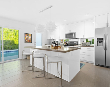45900 Quailbrush Street - Photo Thumbnail 13