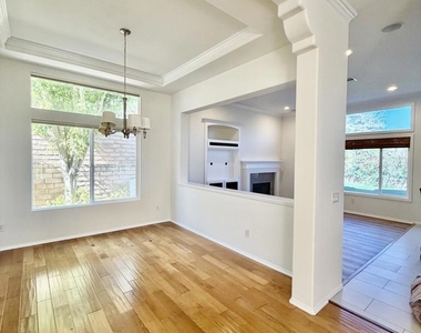 2946 Venezia Lane - Photo Thumbnail 3