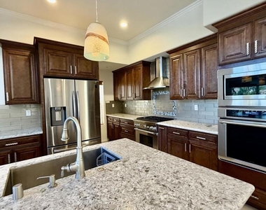 2946 Venezia Lane - Photo Thumbnail 2