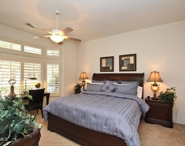 78448 Desert Willow Drive - Photo Thumbnail 19