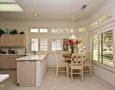 78448 Desert Willow Drive - Photo Thumbnail 10