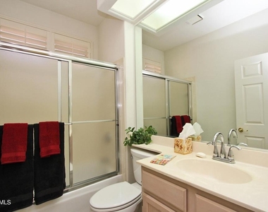 78448 Desert Willow Drive - Photo Thumbnail 24
