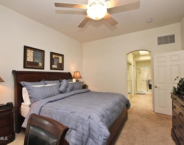 78448 Desert Willow Drive - Photo Thumbnail 20