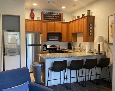 50650 Santa Rosa Plaza - Photo Thumbnail 2