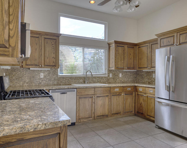 53740 Avenida Navarro - Photo Thumbnail 7