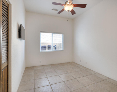 53740 Avenida Navarro - Photo Thumbnail 14