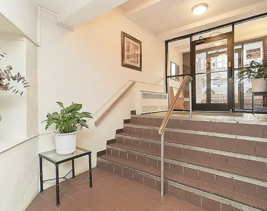 306 East 91st Street - Photo Thumbnail 4