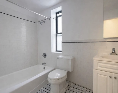 123 East 80th Street - Photo Thumbnail 2