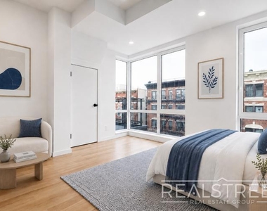 63 Lewis Avenue - Photo Thumbnail 4