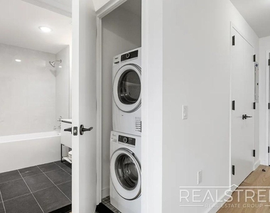 3510 Glenwood Road - Photo Thumbnail 5