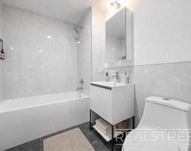 3510 Glenwood Road - Photo Thumbnail 7
