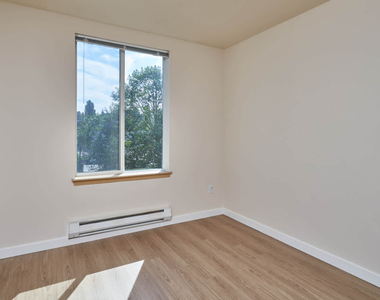 810 12th Avenue - Photo Thumbnail 42