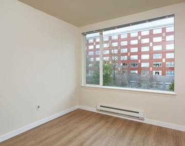 810 12th Avenue - Photo Thumbnail 14