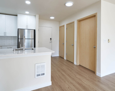 810 12th Avenue - Photo Thumbnail 45