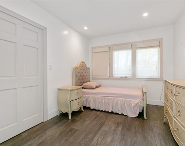 22 Olive Street - Photo Thumbnail 18