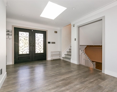 22 Olive Street - Photo Thumbnail 1