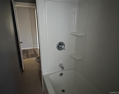 2 Park Place - Photo Thumbnail 8