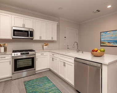 776 Fulton Street - Photo Thumbnail 9